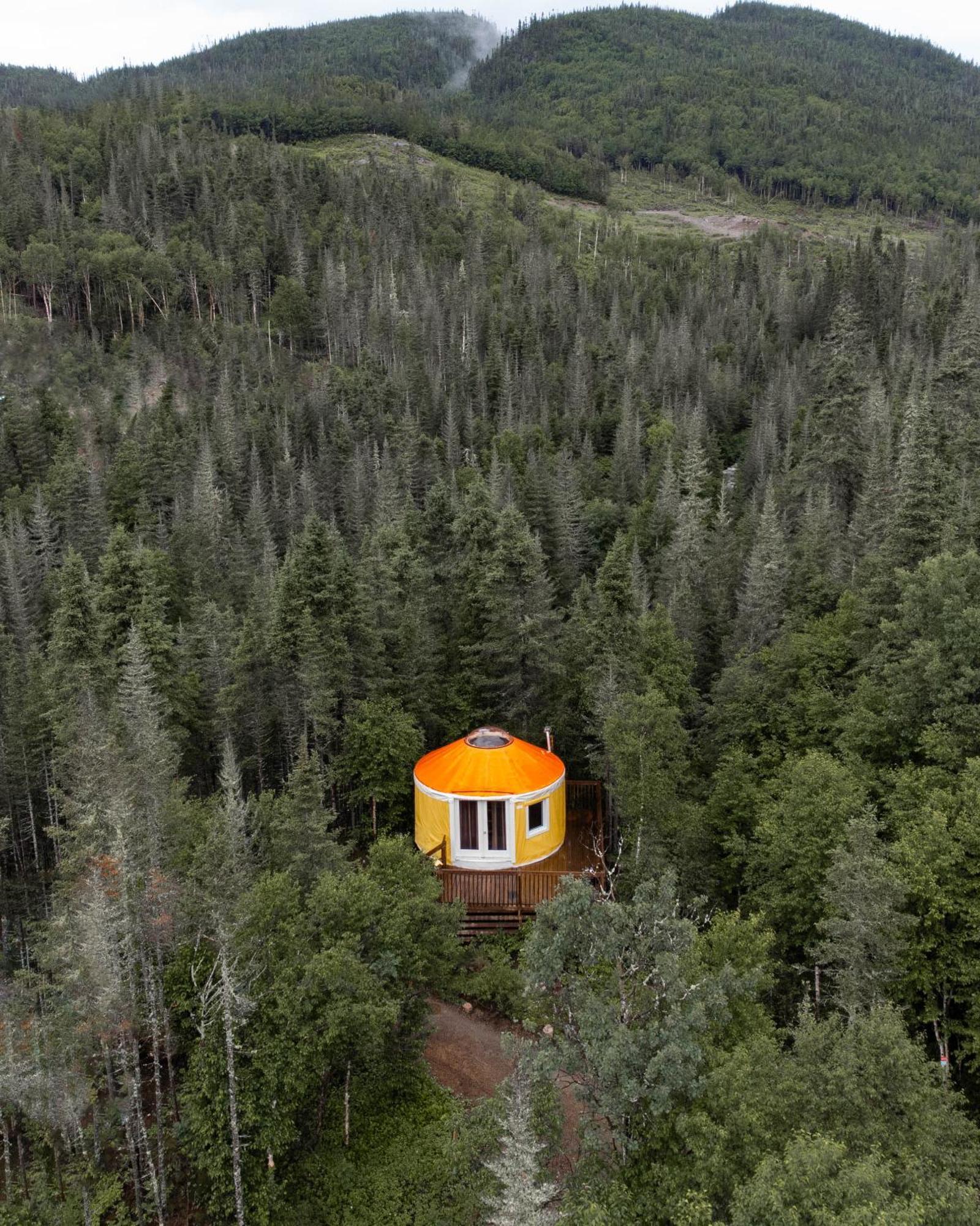 Imago Village Saint-David-de-Falardeau Bagian luar foto