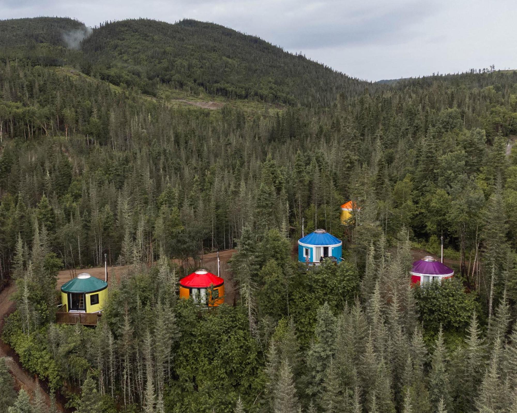 Imago Village Saint-David-de-Falardeau Bagian luar foto